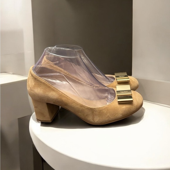 Kate Spade Tan and Gold Block Heel Pump with Metallic Toe - Picture 7 of 7